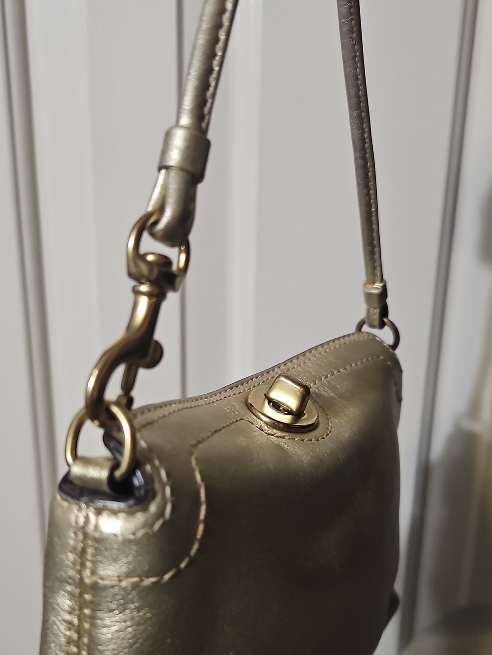 Coach NWOT Turnlock Metallic Gold Wristlet - Picture 15 of 15